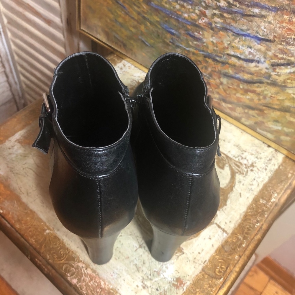 SZ 8.5-RALPH LAUREN BLACK LEATHER 4” ANKLE BOOTS - Picture 11 of 16